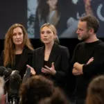 Publiczna obrona filmu podczas konferencji prasowej festiwalu filmowego