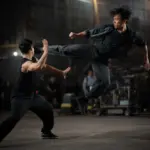 Fotorealistyczna scena filmowa przedstawiająca widowiskową walkę inspirowaną różnymi stylami sztuk walki z gry Street Fighter